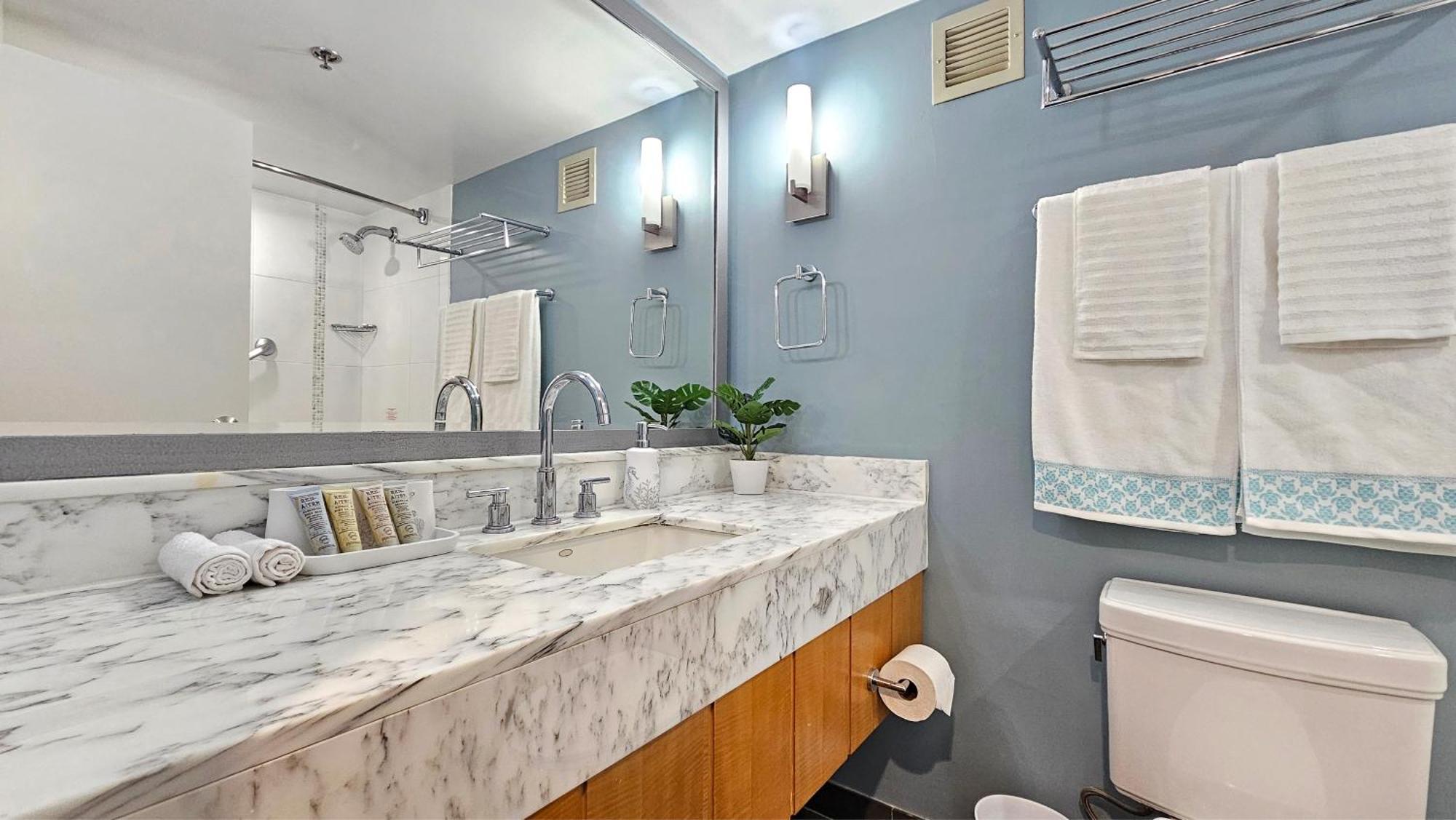 Ocean View Room At Ala Moana Fees Include Honolulu Bagian luar foto